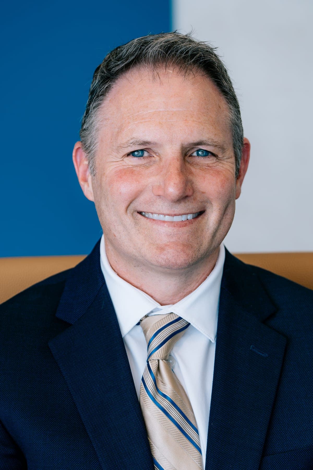 Dr. Richard Makowiec headshot